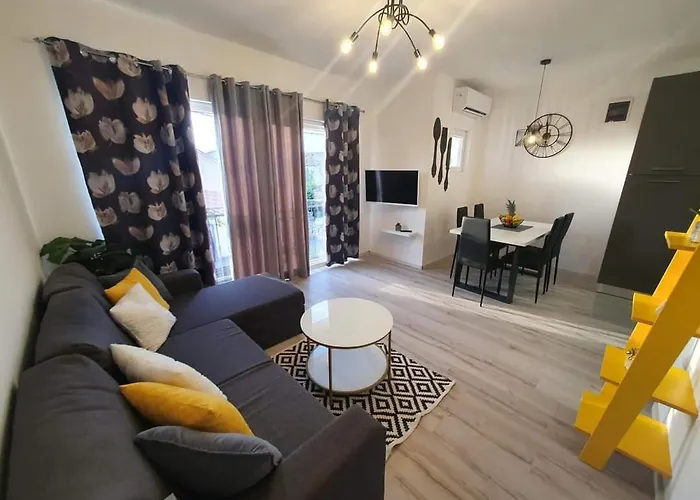 Mena Apartman Bibinje