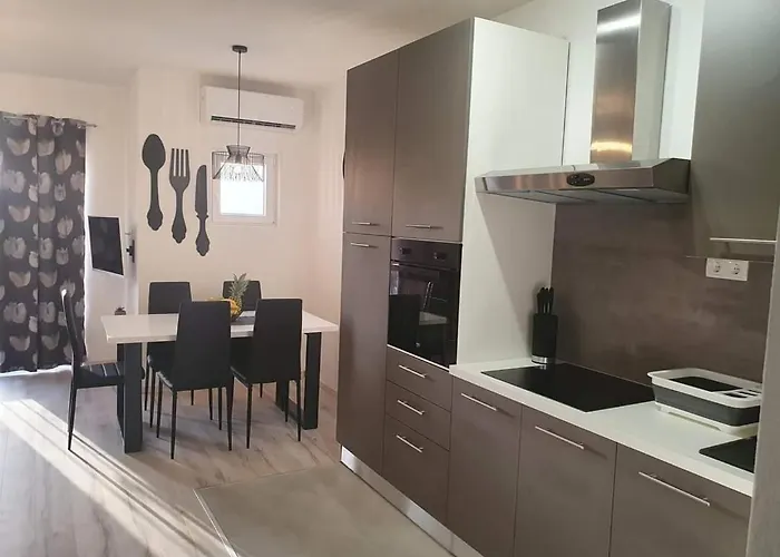 Mena Apartman Bibinje