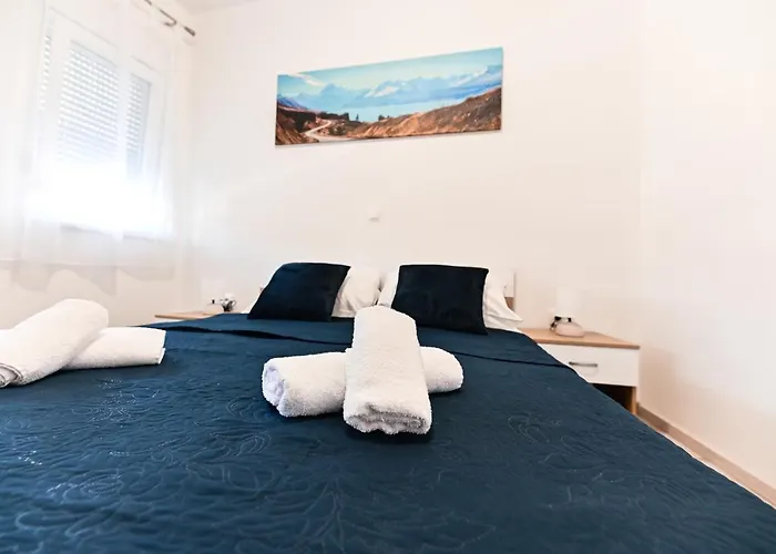Mena Apartman Bibinje
