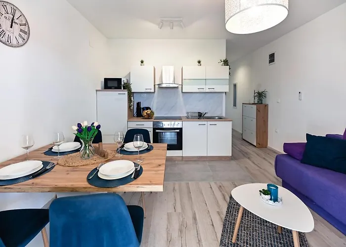 Apartman Mena *