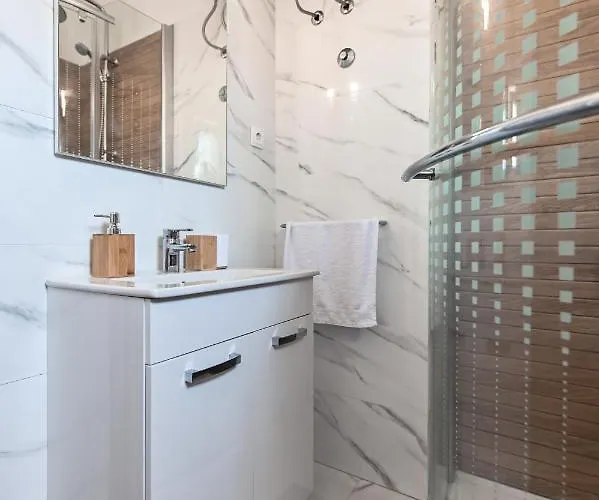 Mena Apartman Bibinje