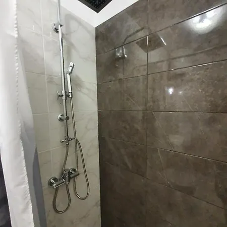 Mena Apartman Bibinje
