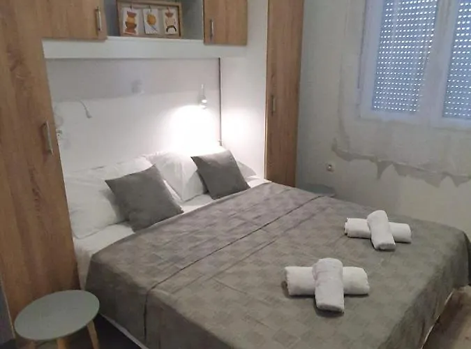 Mena * Бибинье