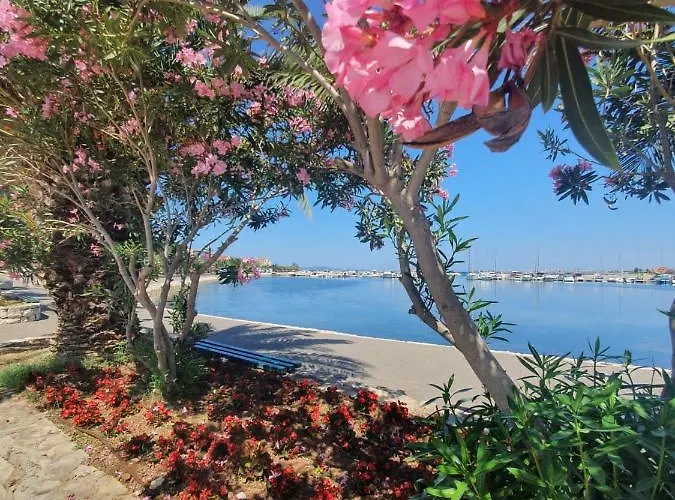 Апартаменты Mena Бибинье